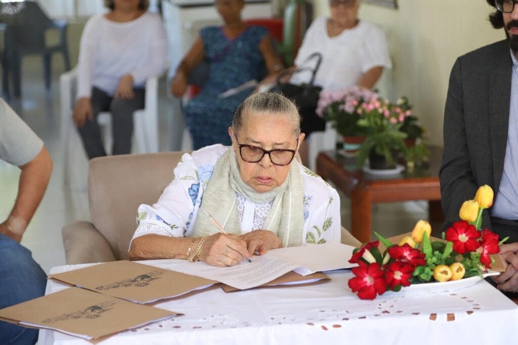 Madrinha Peregrina Serra formaliza pedido de reconhecimento do Alto Santo como patrimônio cultural brasileiro
