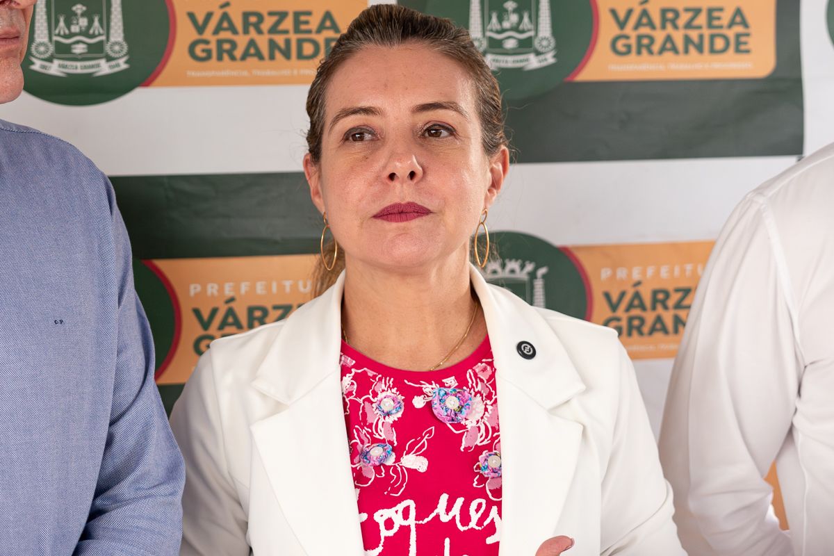 Flávia acusa grupo de Wanderley de coação contra vereadores