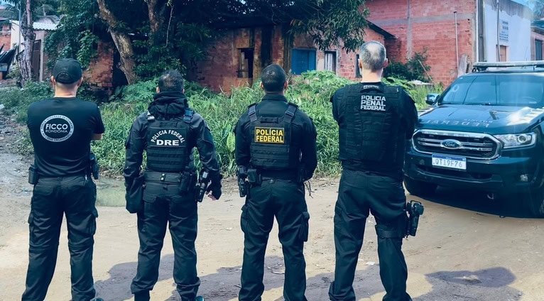 Operação nacional contra facções cumpre mandados no Acre contra foragidos por tráfico e crimes violentos