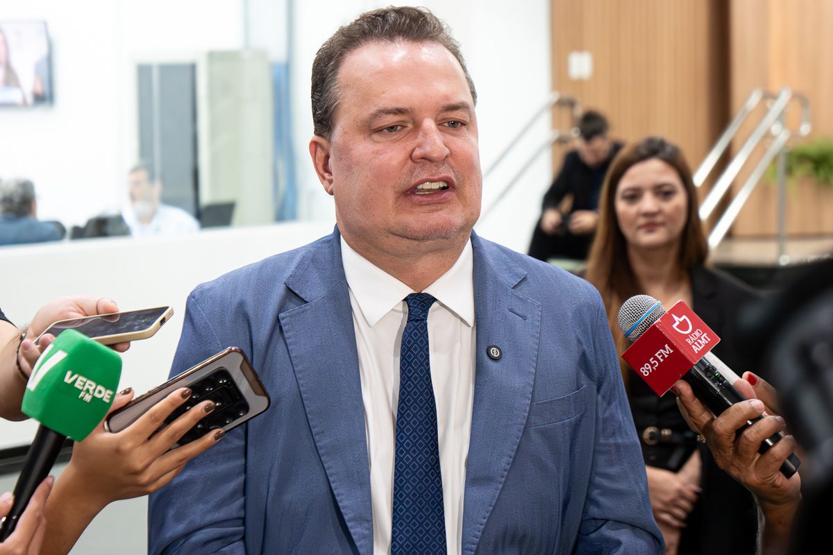 Max: Quem cometer qualquer desvio terá que responder por isso