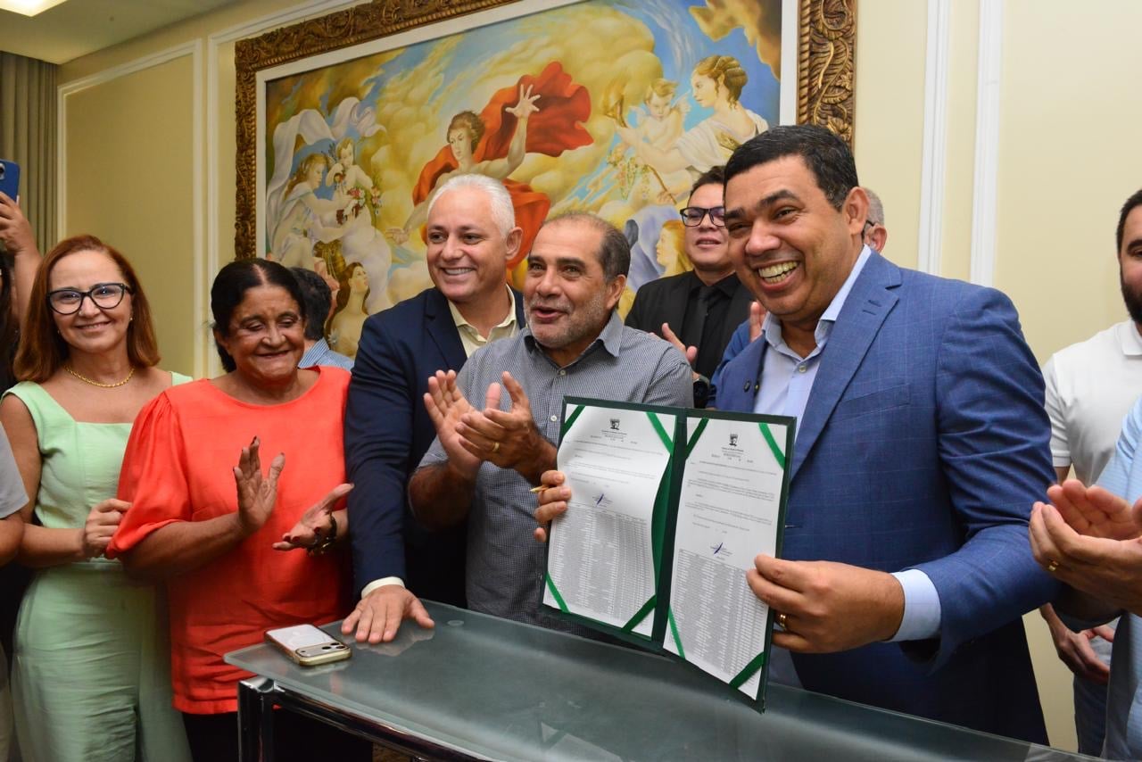 Governador libera progressões para quase 2 mil servidores e promete direito automático