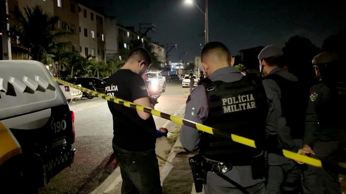 Homem com tatuagem de palhaço é morto com golpe de tampa de bueiro em residencial – SelesNafes.com