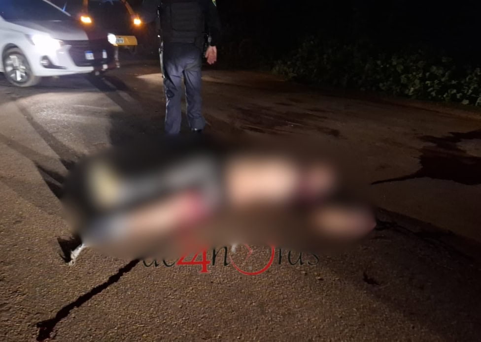 Motociclista morre e passageiro fica em estado grave após colisão envolvendo três veículos na AC-10