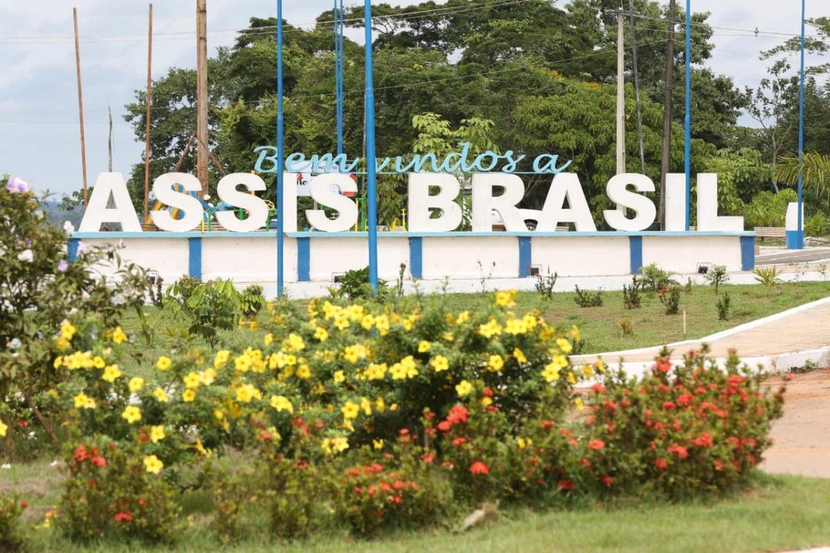 Município do Acre libera aluguel grátis para comerciantes