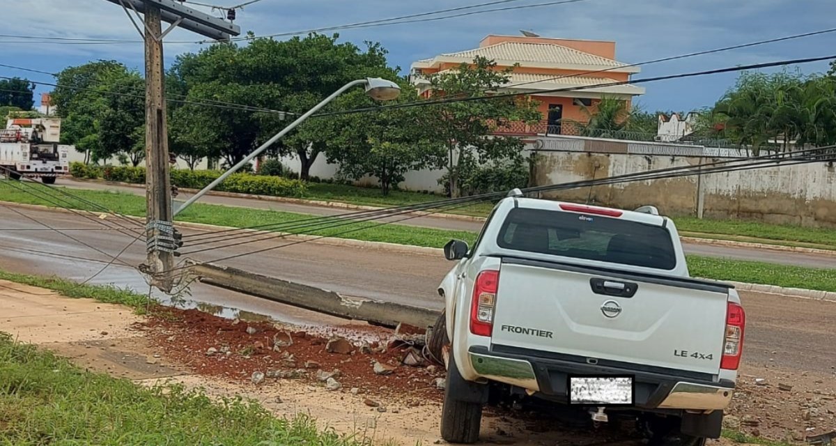 Colisões com postes deixam 240 mil sem energia em RO