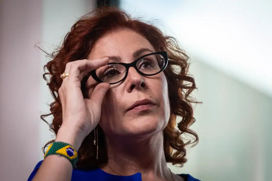 Justiça da Itália anula extradição e Carla Zambelli será solta