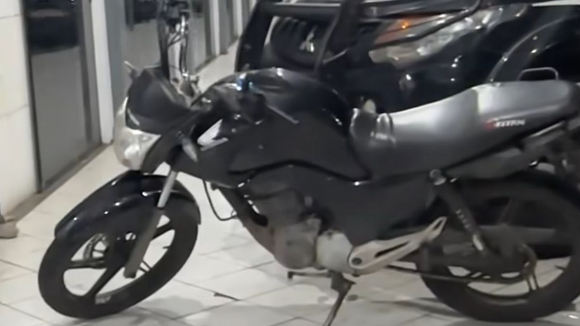 Moto furtada no Cohatrac é recuperada depois de tentativa de assalto no Parque Atenas