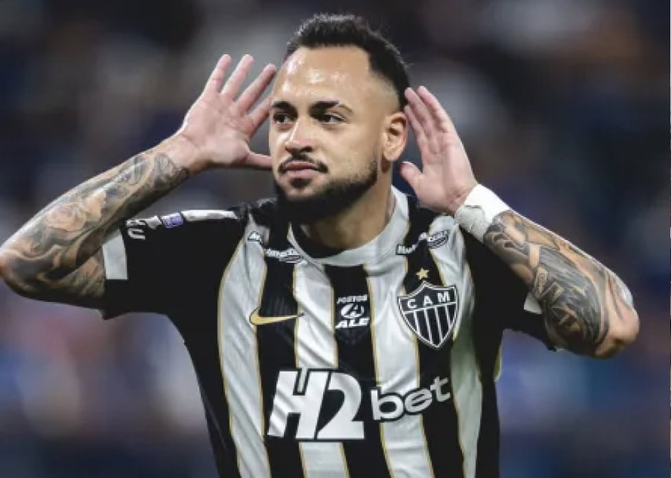 Atlético-MG domina e vence Cruzeiro em clássico brigado com três expulsões