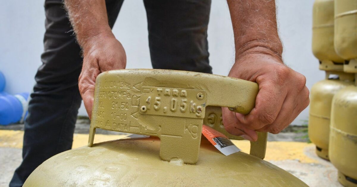 Pesquisa aponta variação de até R$ 20 no preço do botijão de 13kg em Manaus