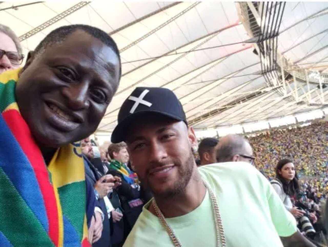 Deputado bolsonarista envia ofício à CBF para pedir convocação de Neymar para a Copa