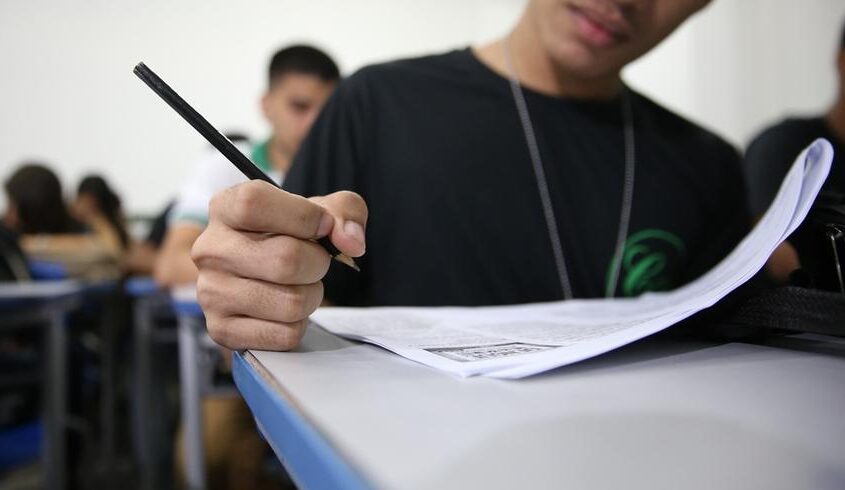 Pré-selecionados no Fies devem validar informações até segunda-feira (11)
