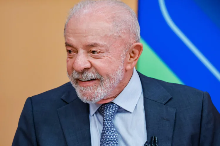 Lula rejeita proposta gradual para fim da escala 6×1