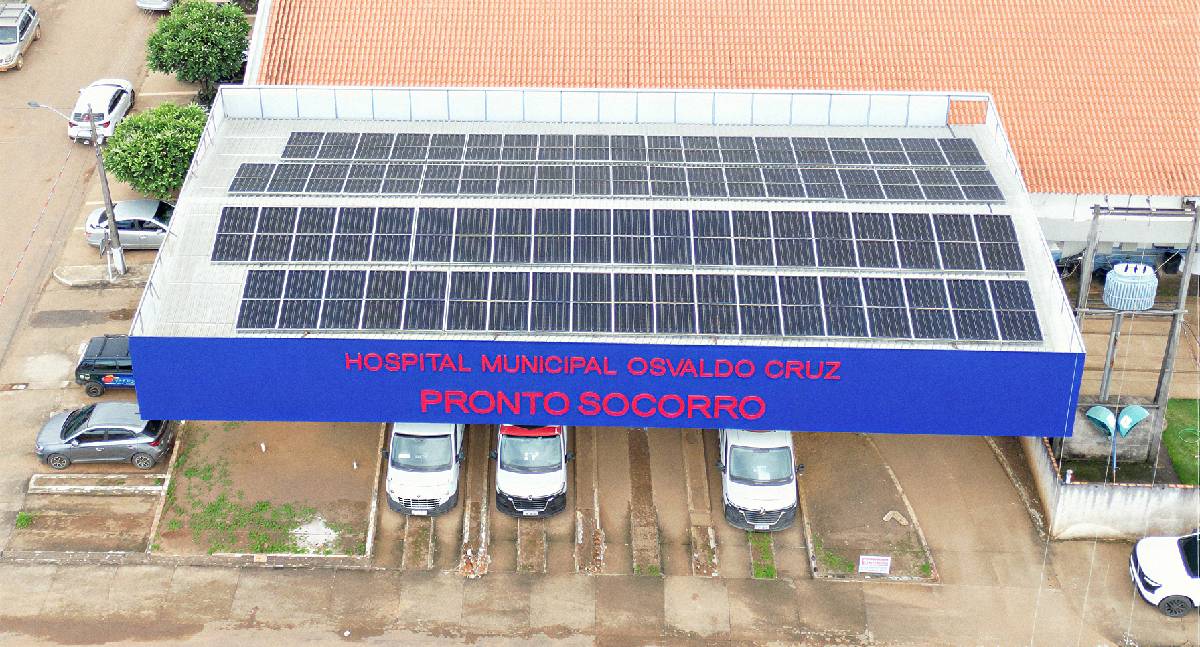 Pedro Fernandes leva energia solar a hospital de Alto Paraíso