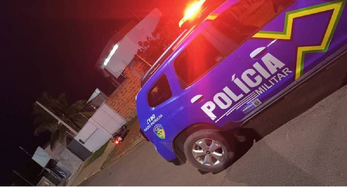 Mulher reage a agressões e atinge marido com grade de fogão