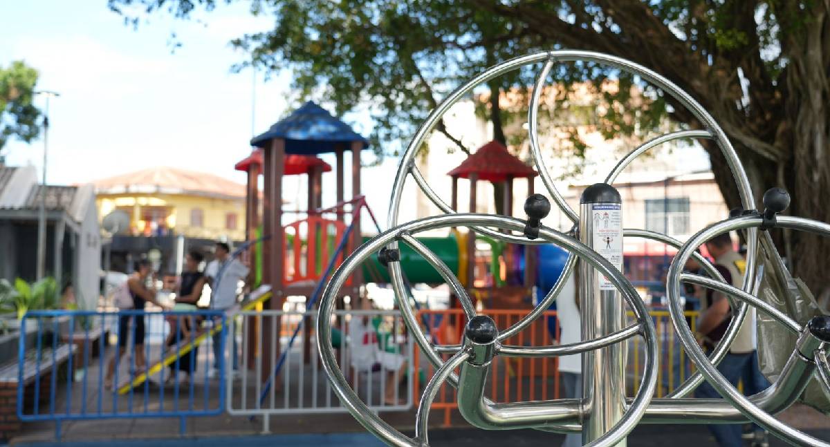 Praça Cohab revitalizada transforma rotina na zona Sul