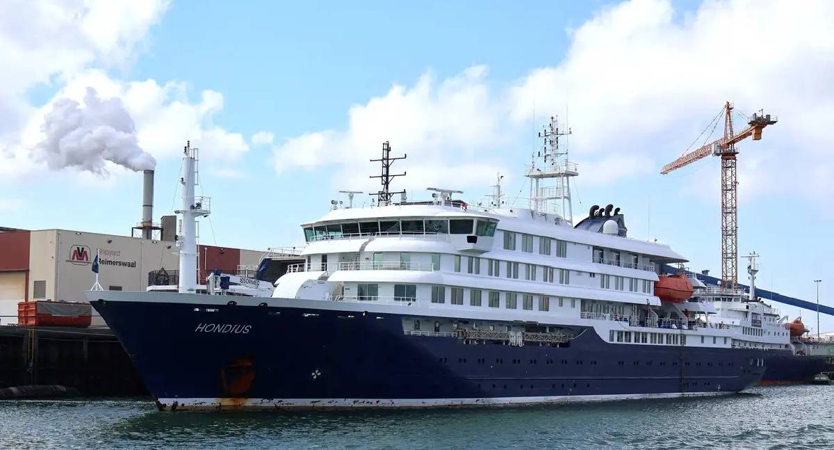 Capitão deixa navio após surto de hantavírus