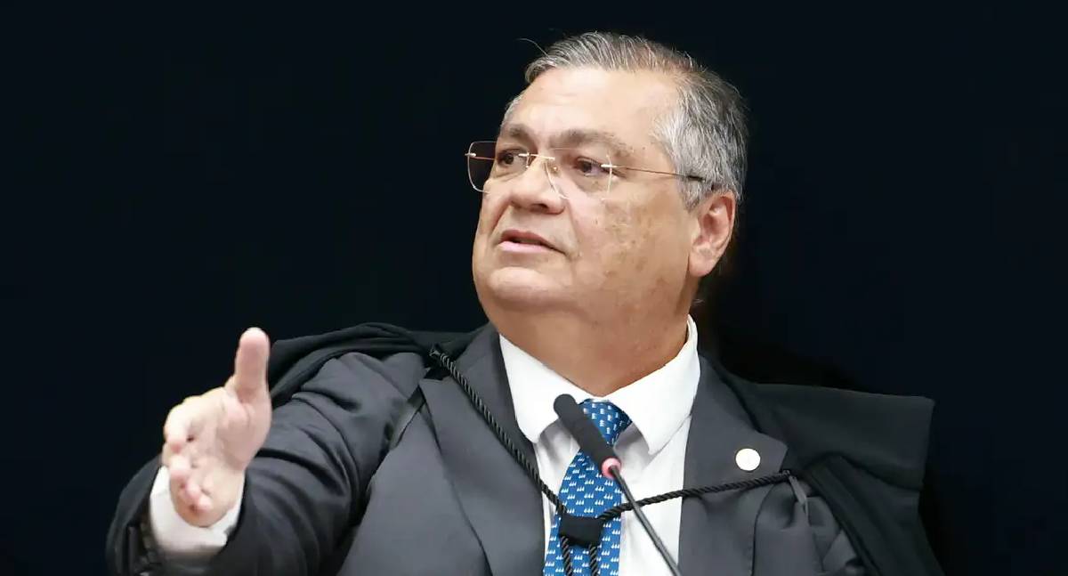 Dino nega pedido de soltura de Deolane Bezerra