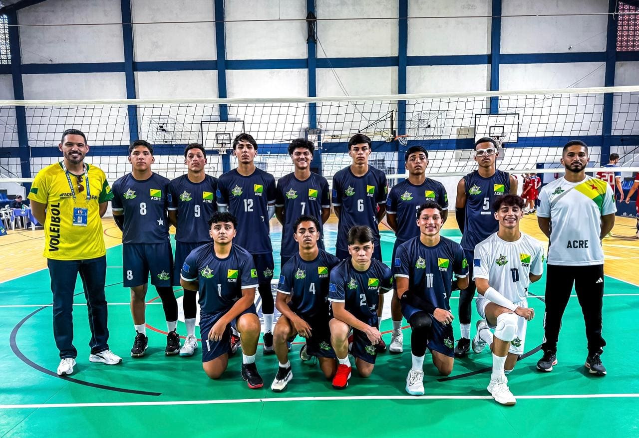 Dom Pedro II e Dom Henrique perdem na estreia do Brasileiro Escolar de Vôlei