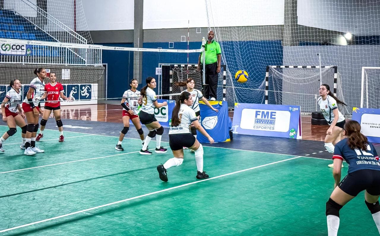Dom Pedro II e Dom Henrique disputam medalhas na Série Cobre
