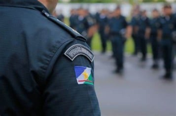 Açougueiro é preso após agredir cunhada com pedaço de madeira e ameaçá-la de morte