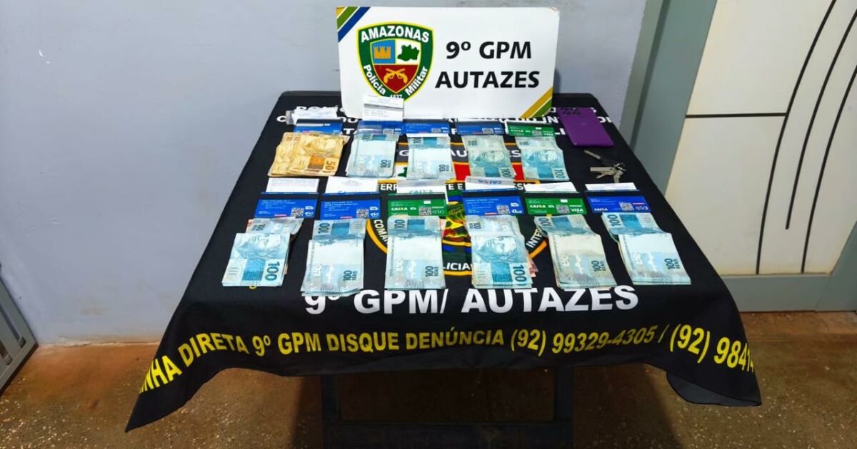 Denúncia leva PMs à agiota e apreensão de R$ 9,9 mil além de 11 cartões bancários