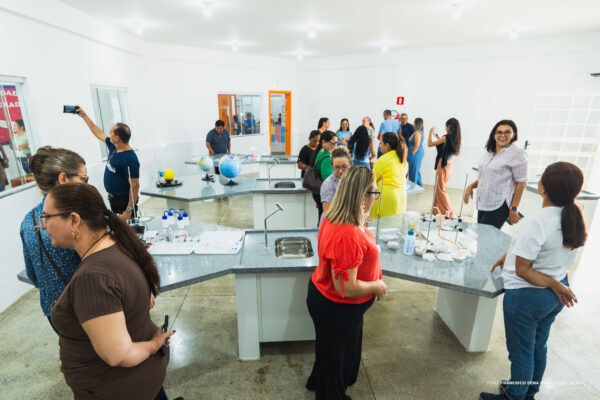 Prefeitura promove troca de experiências entre gestores e fortalece práticas educacionais nas escolas de Boa Vista