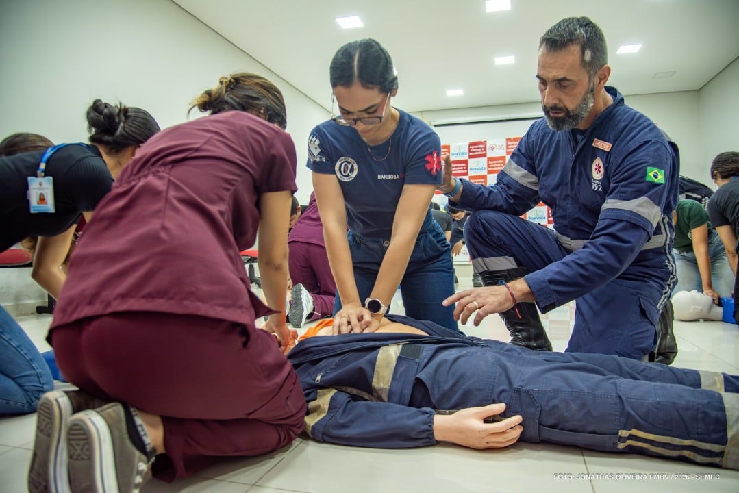 Curso do SAMU usa simulações para preparar estudantes de Medicina