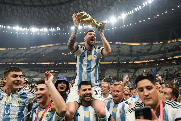 Com Messi e Flaco López, Argentina divulga convocados para a Copa do Mundo