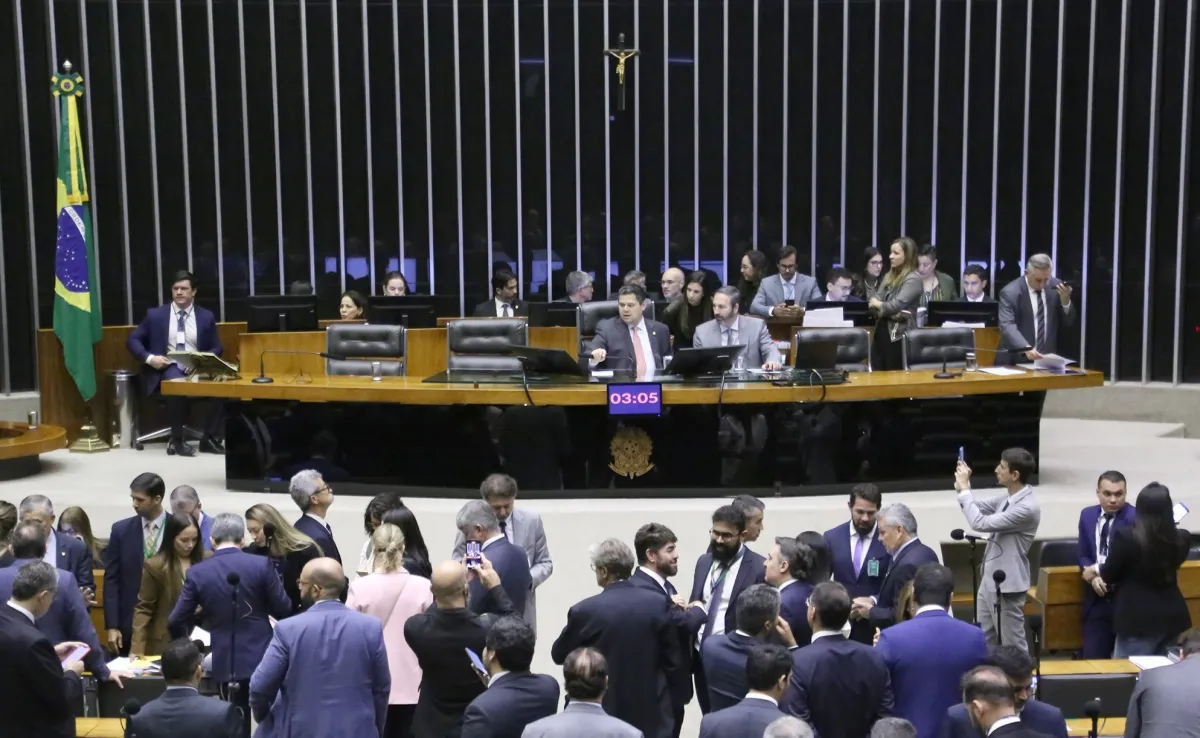 Câmara aprova minirreforma eleitoral que prevê mudanças na prestação de contas dos partidos