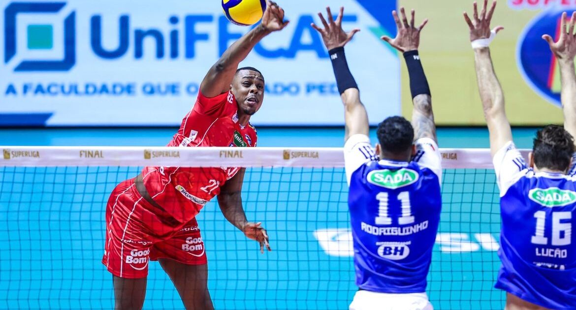 Sada Cruzeiro vence Vôlei Renata e é decacampeão da Superliga
