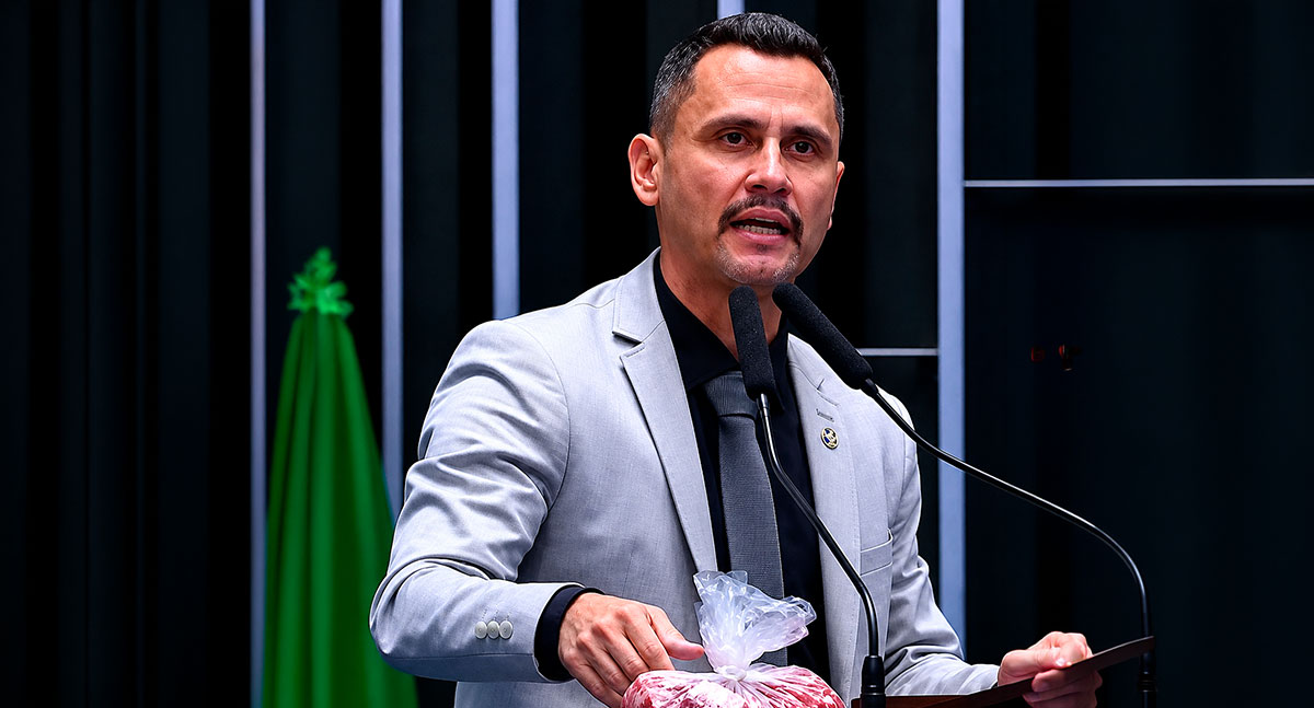 Cleitinho defende fim da escala 6×1 e critica polarização política no debate sobre trabalhadores