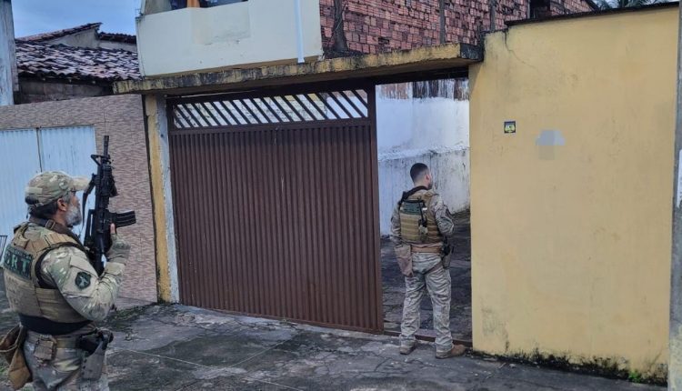 Operação interestadual contra divulgação de apostas online faz buscas em casa no Anil