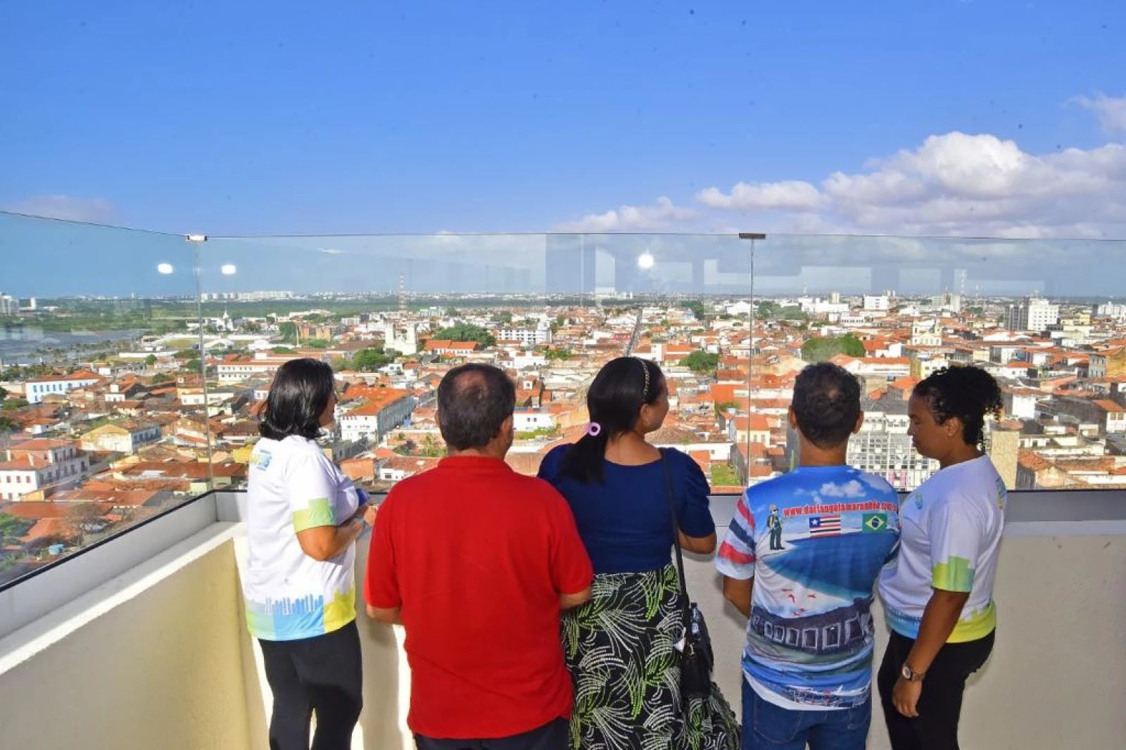 De graça? Prefeitura de São Luís lança edital sem cachê para artistas