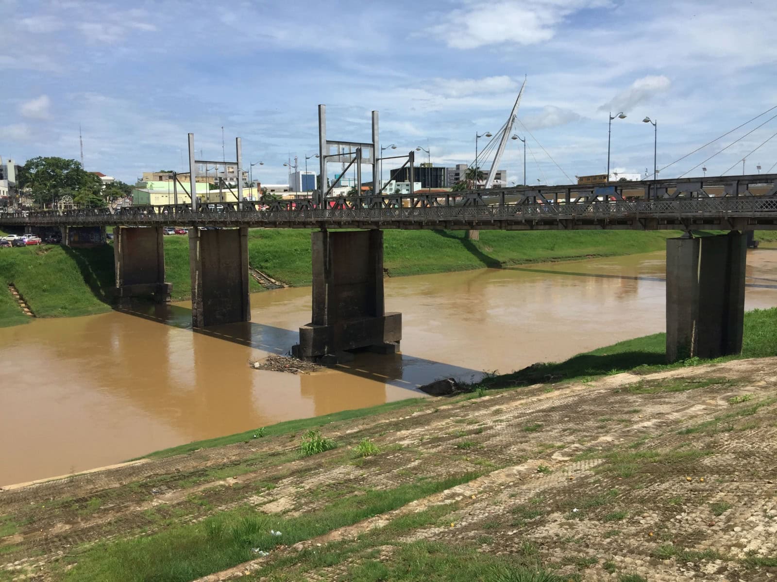 Rio Acre pode atingir marca crítica de 2 metros em Rio Branco em menos de um mês, alerta Defesa Civil