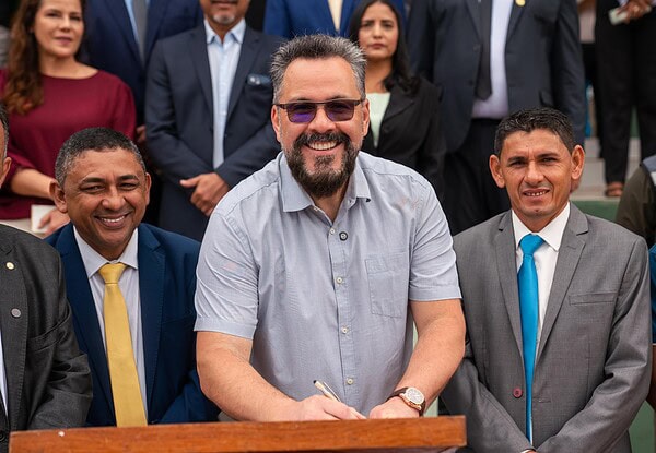 Alan Rick destina R$ 600 mil para festival, esporte e fanfarra em cidades do Acre