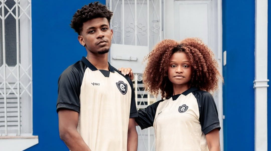 Remo e torcidas se posicionam contra caso de racismo envolvendo modelos em divulgação de novo uniforme