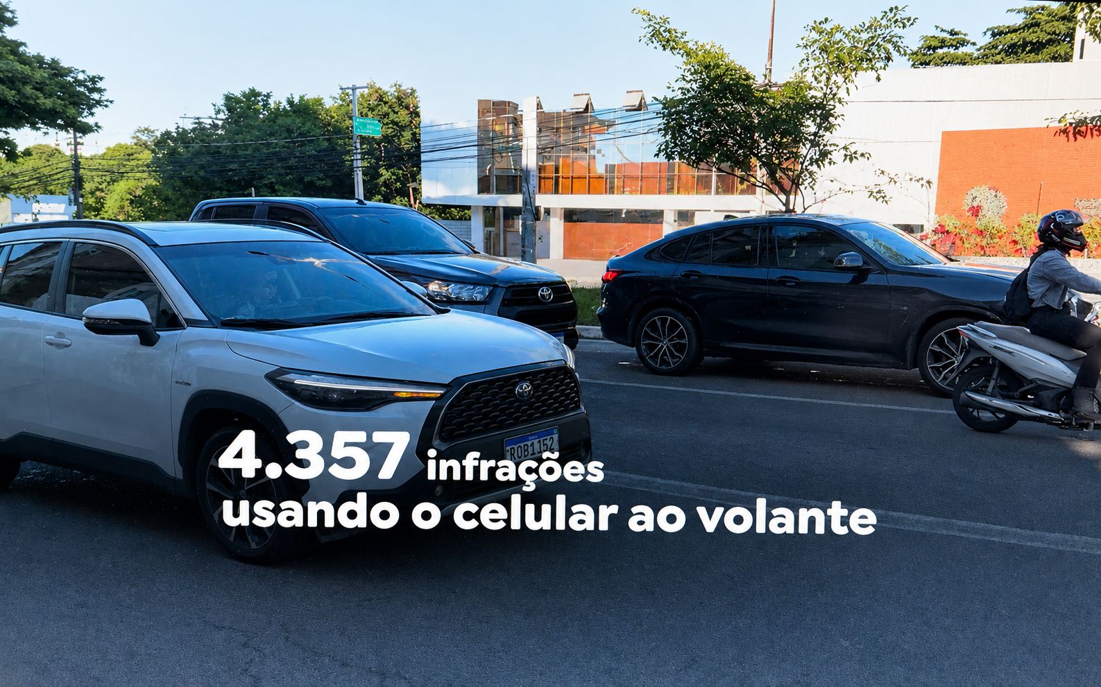 Mais de 4 mil motoristas foram flagrados usando celular ao volante no Maranhão em 2026