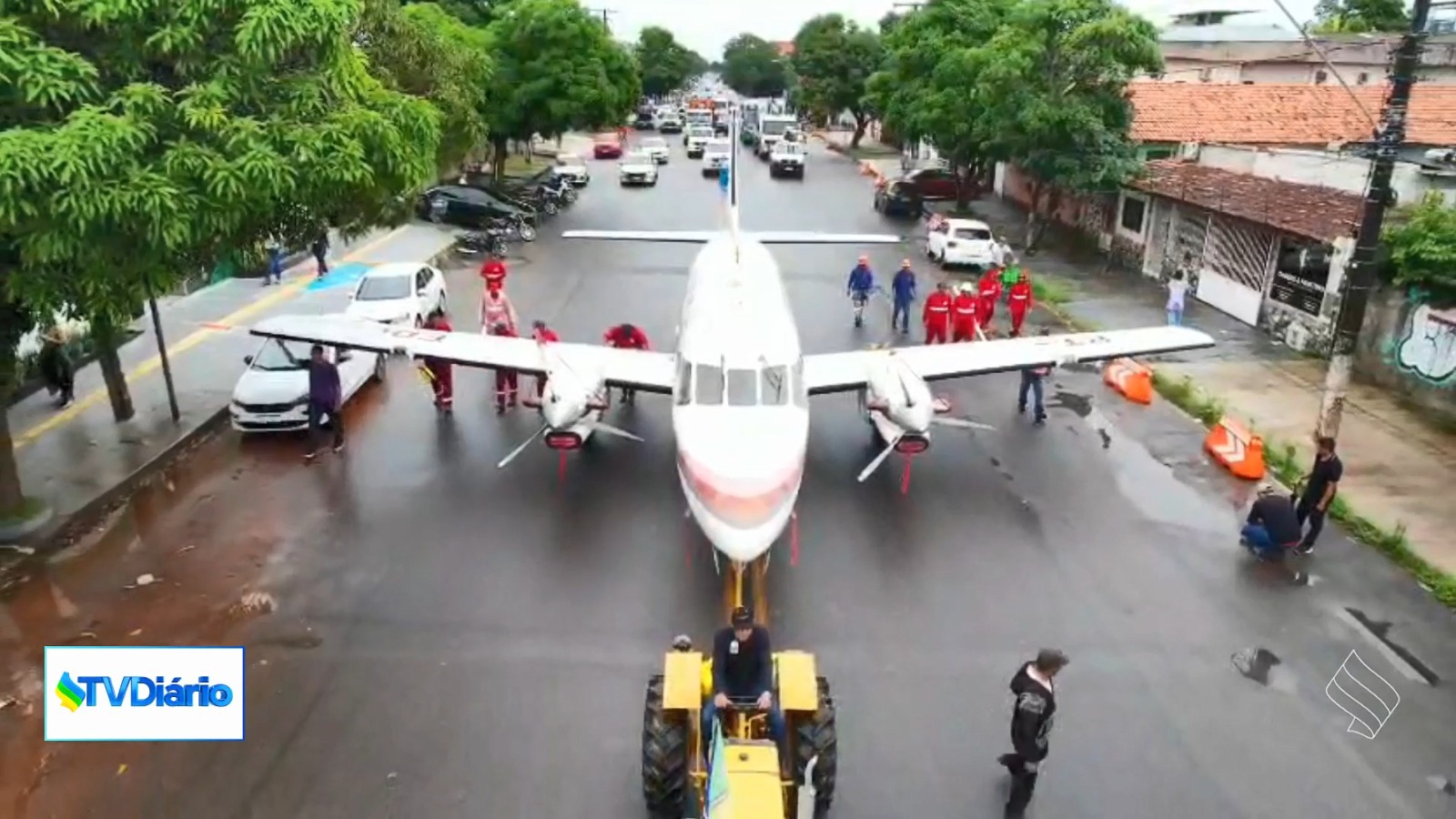 Avião Bandeirante cruza a Avenida FAB em operação inédita – Cleber Barbosa – Diário do Amapá