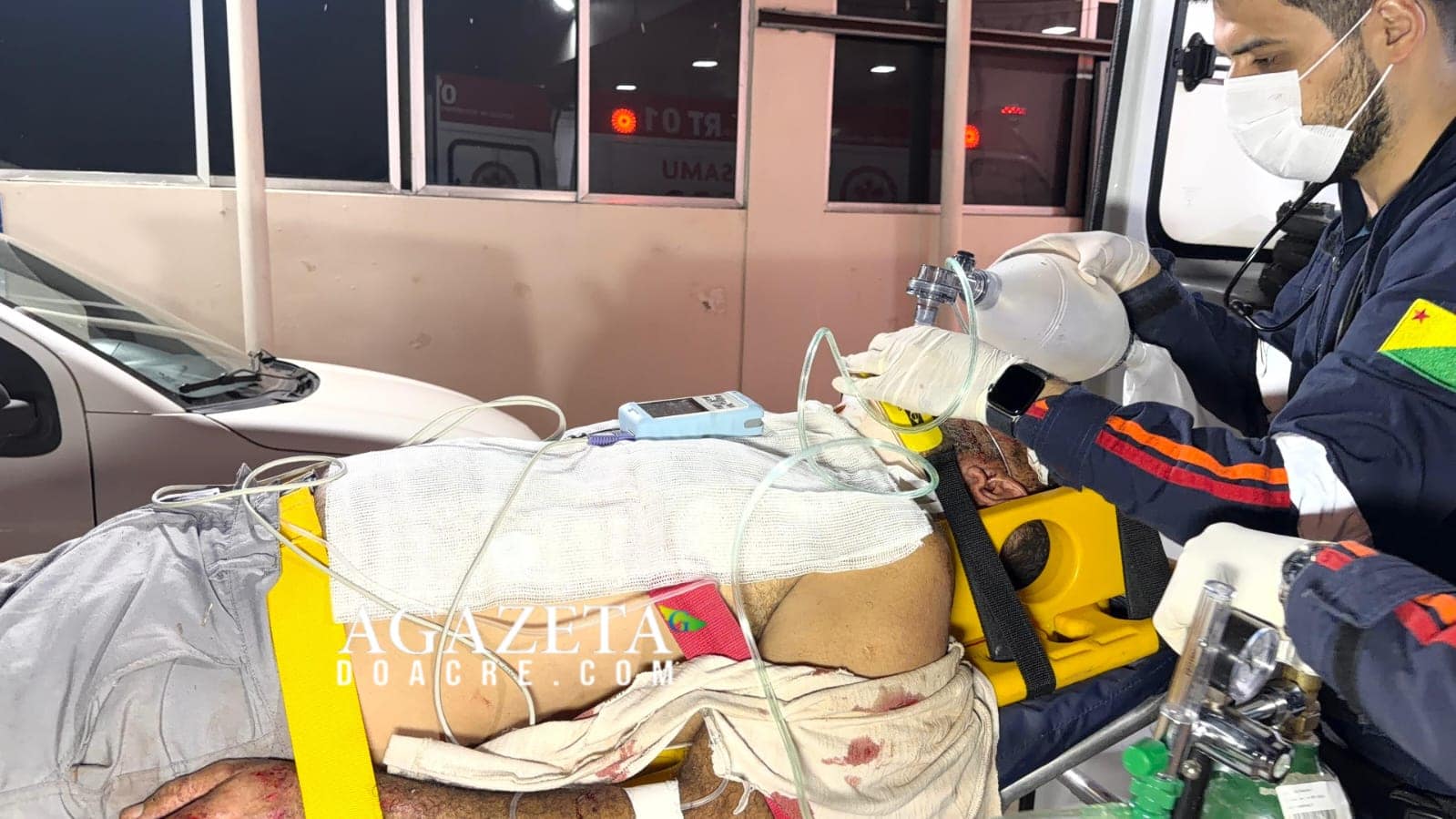 Motociclista bate contra poste e é levado em estado gravíssimo ao PS de Rio Branco