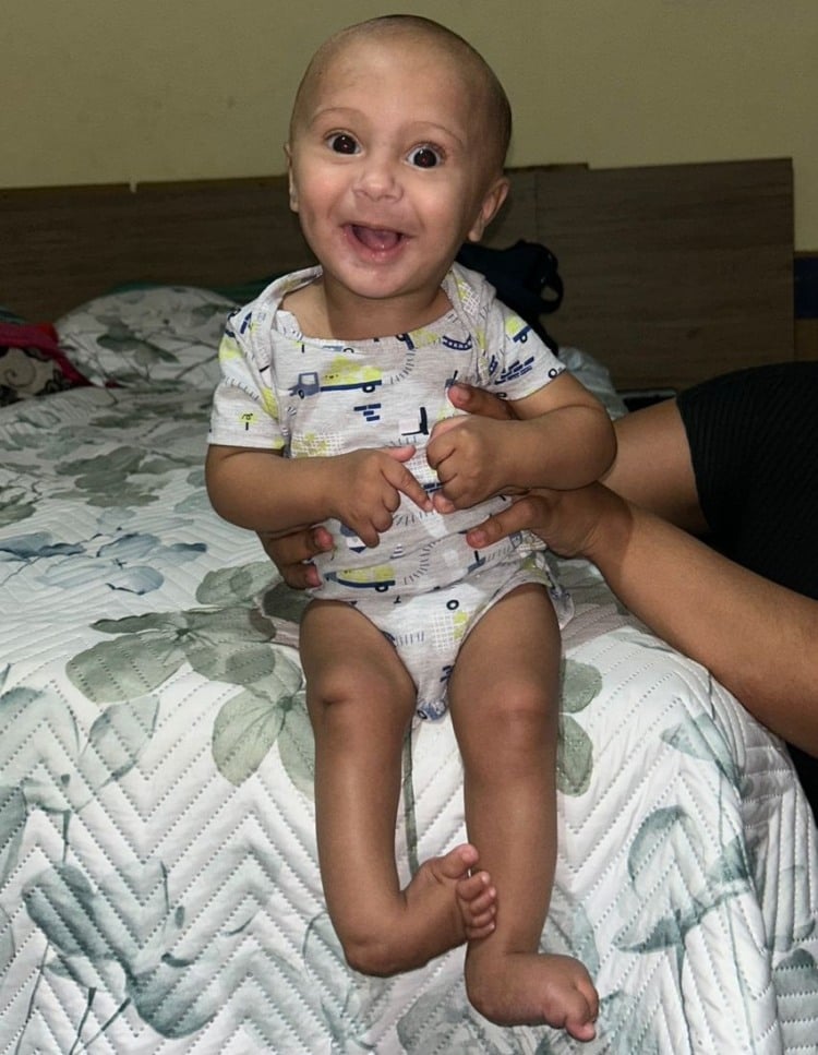 Com pé torto congênito, bebê de 6 meses precisa de “botinha ortopédica” e família mobiliza vaquinha para tratamento em Brasília