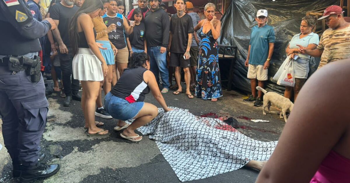 Crime na Compensa! Homem é atingido por tiros no ‘Beco do Peixe’; VEJA