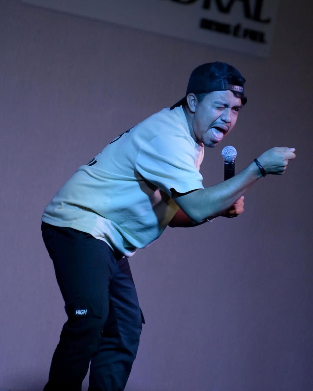 Humorista amazonense Willian Oliveira confirma show no Acre