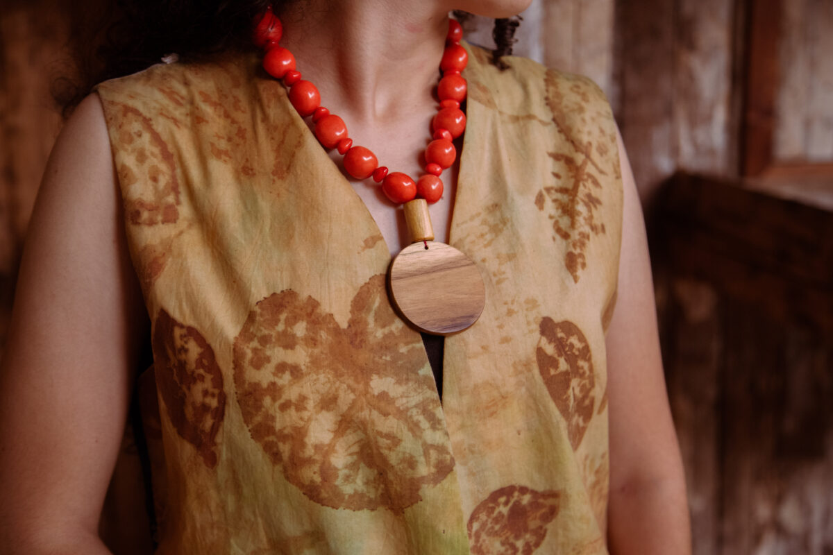 Moda ecológica impulsiona consumo consciente e preservação ambiental
