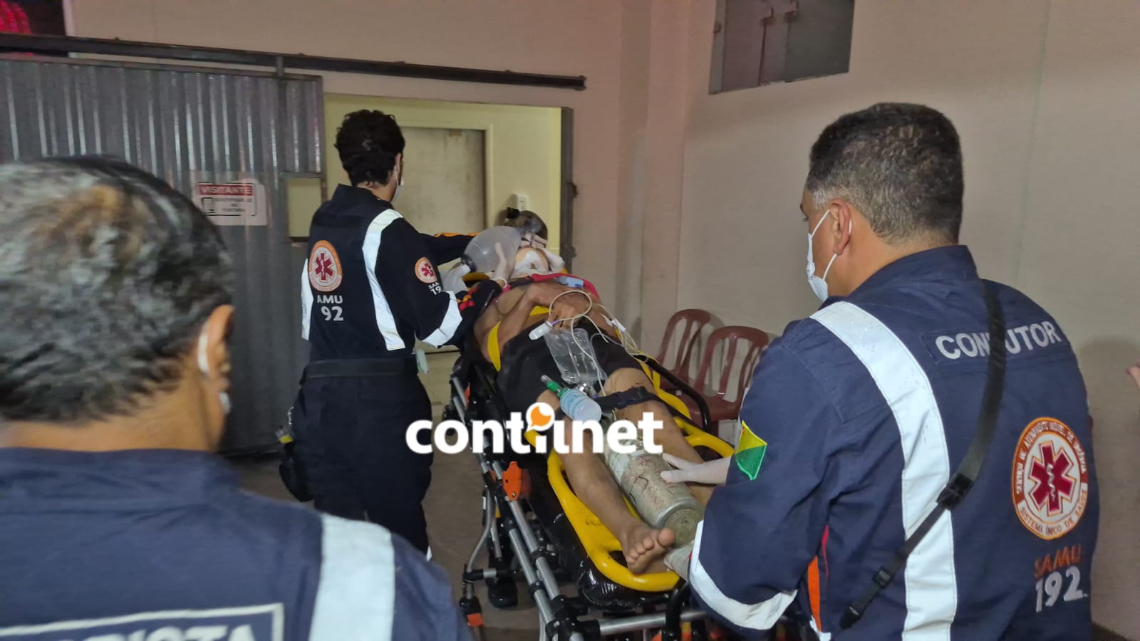 Colisão entre motocicleta e bicicleta deixa dois feridos na capital