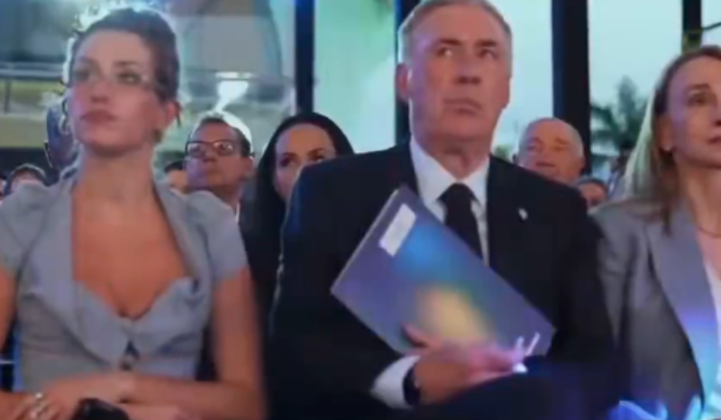 viraliza reação de Ancelotti em evento de convocação para a Copa