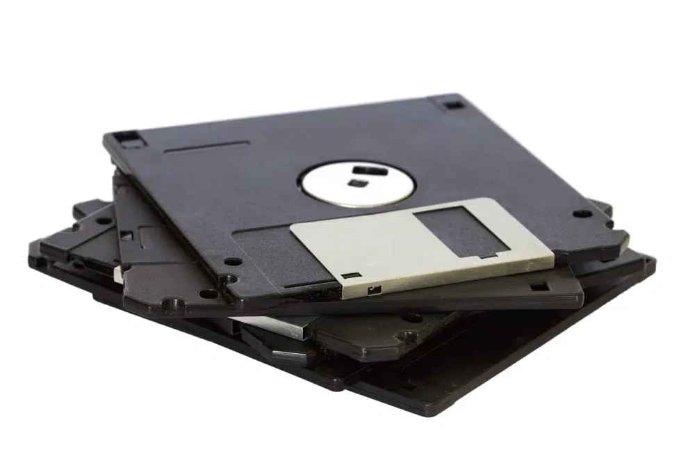 Disquete transformou armazenamento de dados e mudou a história da computação