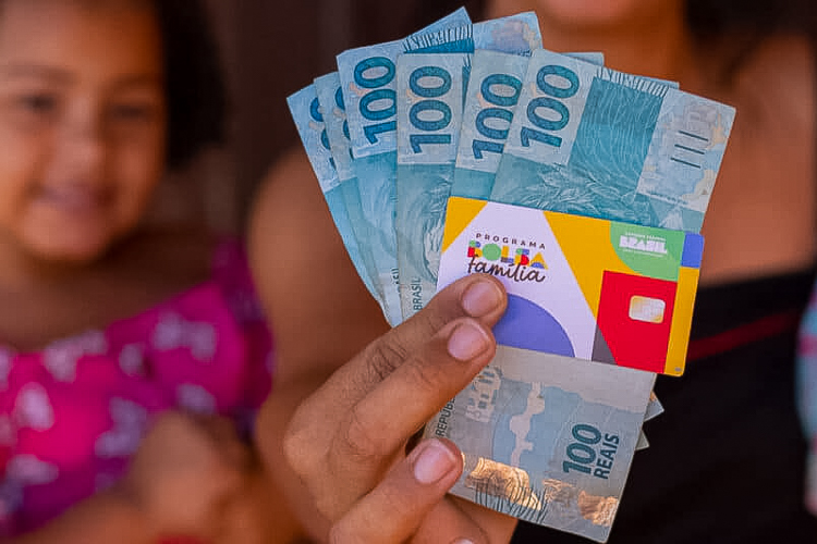Acre é o 3º estado do Norte com maior dependência de programas sociais