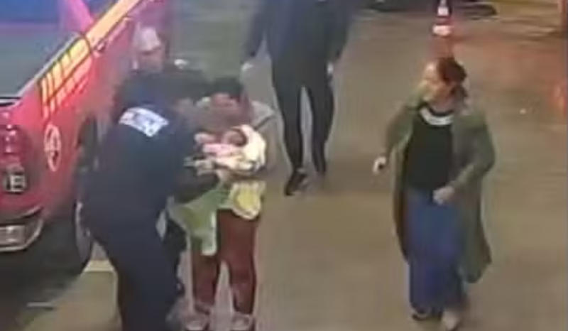 bebê de 4 dias de vida é salva por bombeiros após se engasgar com leite
