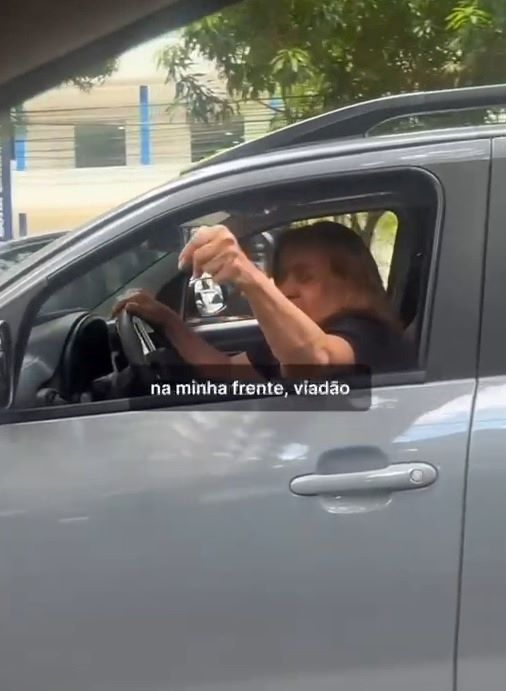 Briga no trânsito termina em denúncia de homofobia: “viadão” – SelesNafes.com