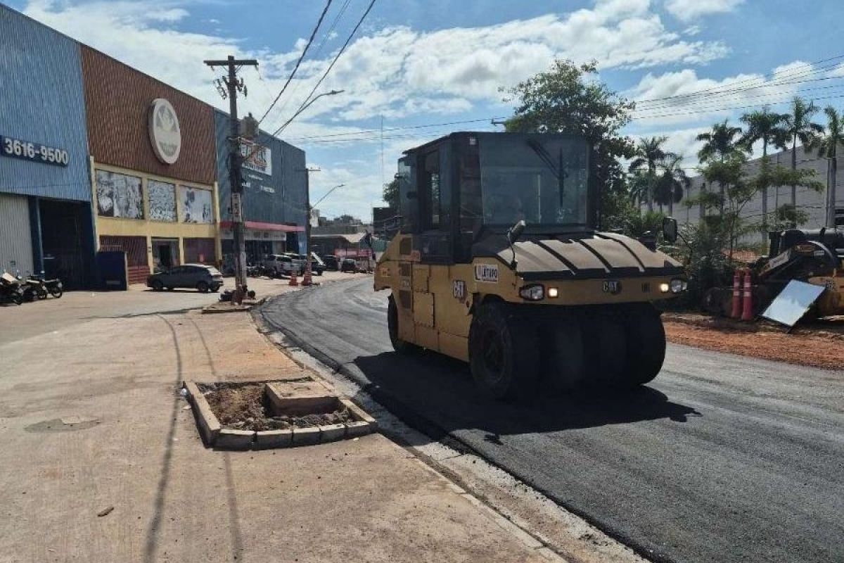 Trechos da Prainha recebem camada de asfalto especial para BRT…